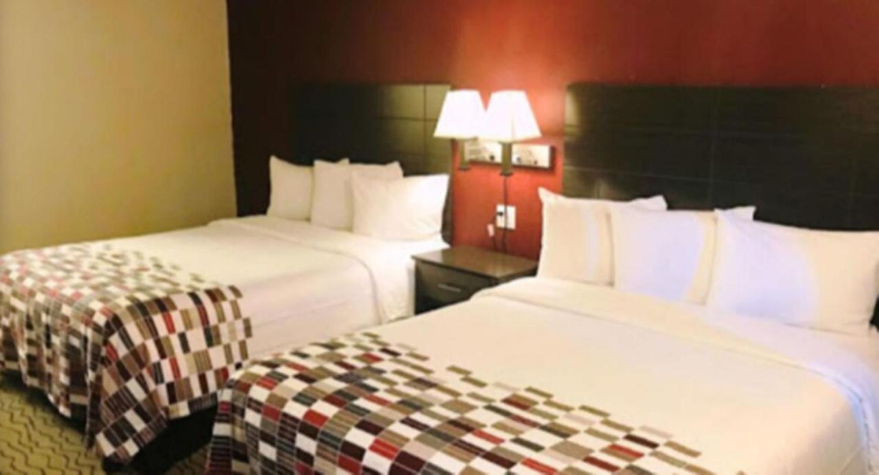 American Inn Corsicana Bagian luar foto